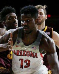  艾顿22+20太阳碾压开拓者禁区  