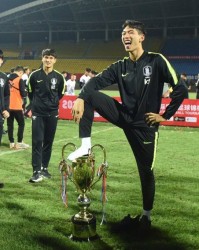  波鸿队长涉嫌违规遭足协禁赛处罚  