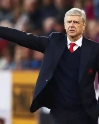  沙尔克零四主帅赛后暗示战术调整  