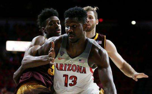  艾顿22+20太阳碾压开拓者禁区  